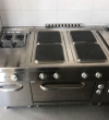 4 Platten Her mit Backofen, Friseuse